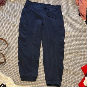 Navy crop Trekkie pants - Athleta